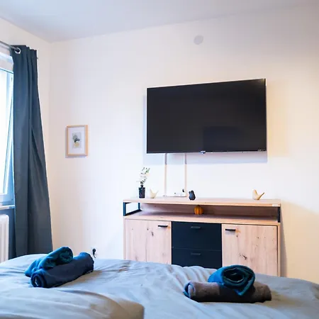 #412 Komfortable, Stilvolle Wohnung Fuer 6 Personen Mülheim an der Ruhr Buitenkant foto