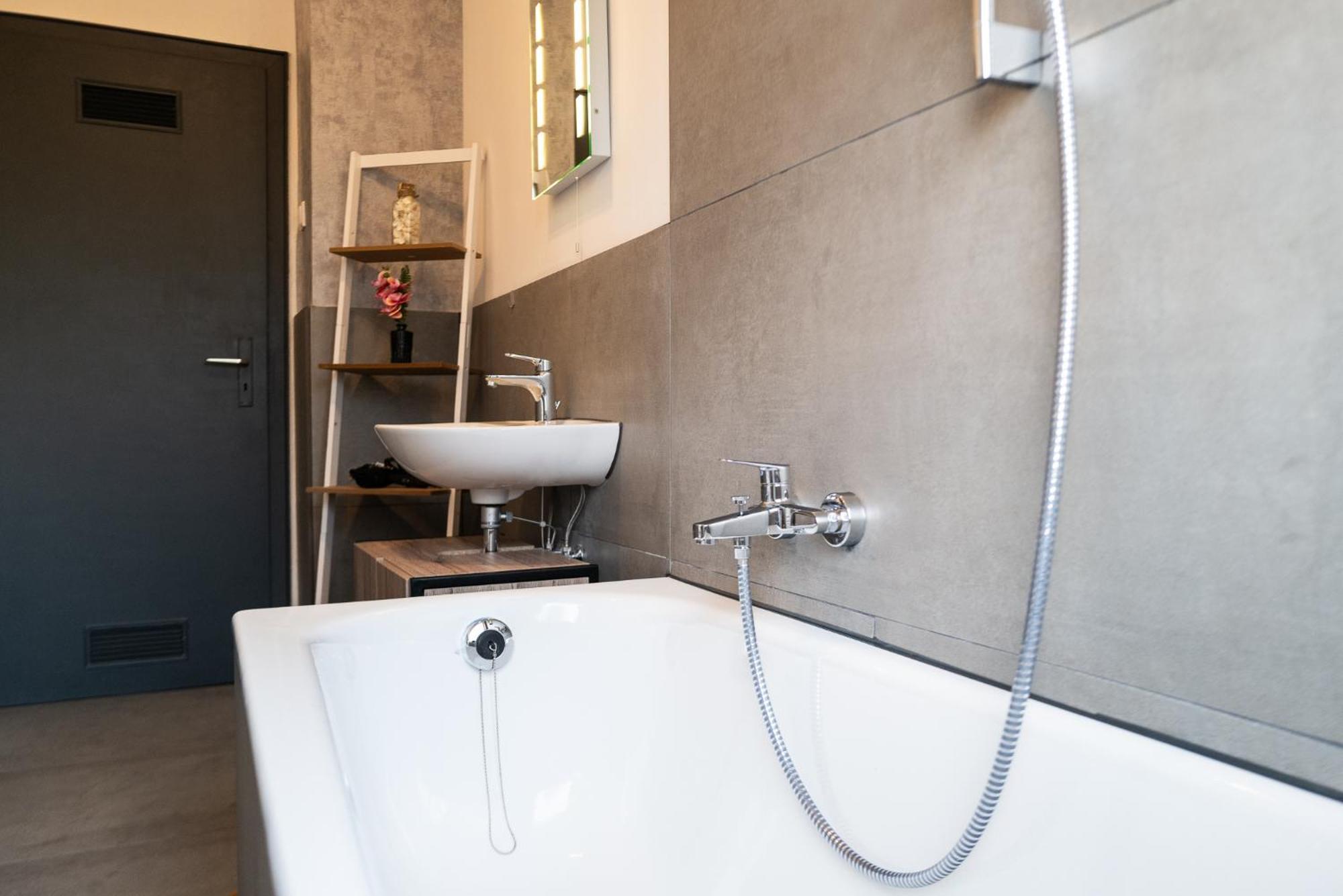 Apartment #412 Komfortable, Stilvolle Fuer 6 Personen *