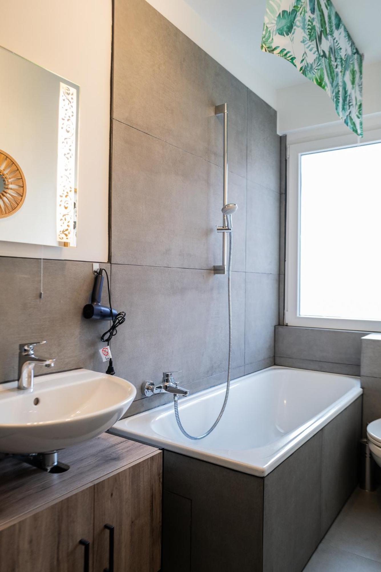 Apartment #412 Komfortable, Stilvolle Fuer 6 Personen